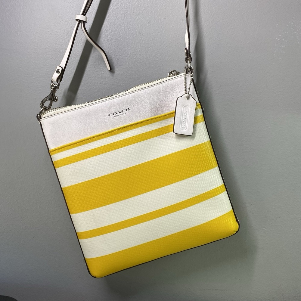 COACH Crossbody Bleecker N/S Coated Canvas Swingpack Yellow &White 8.5x8x1" EUC - Picture 10 of 10